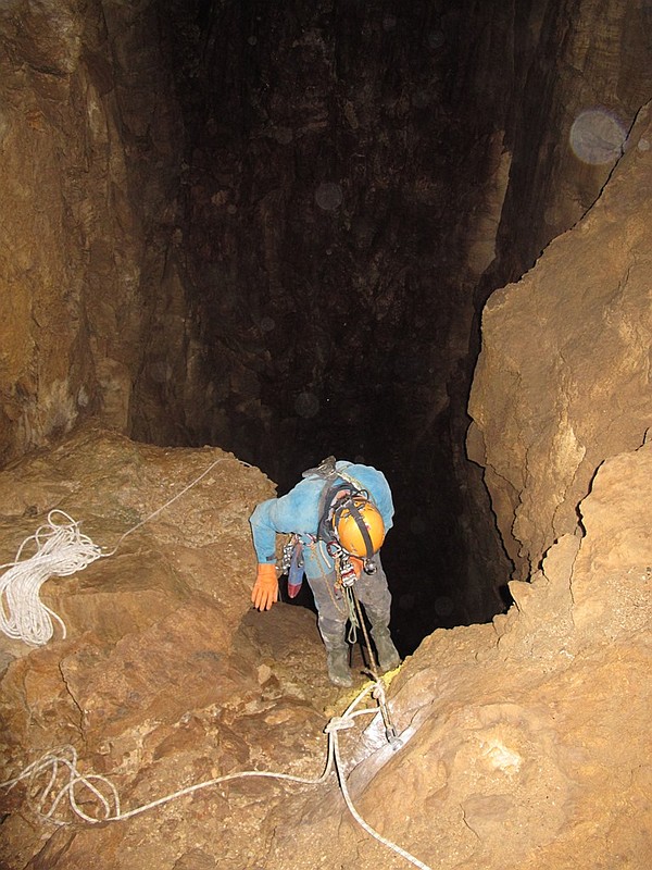 Foto: Wasserfallschacht in der Ritzlkesselhöhle (1815/400)